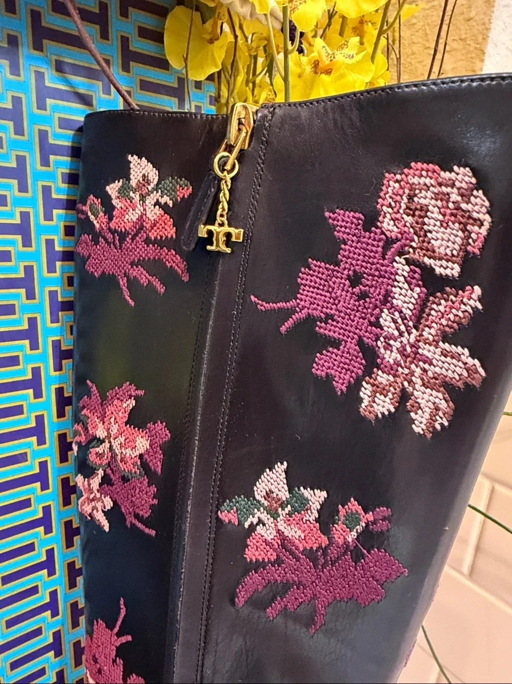 Tory Burch Leather Boots Black with Embroidery . NEW in Box / dust bag